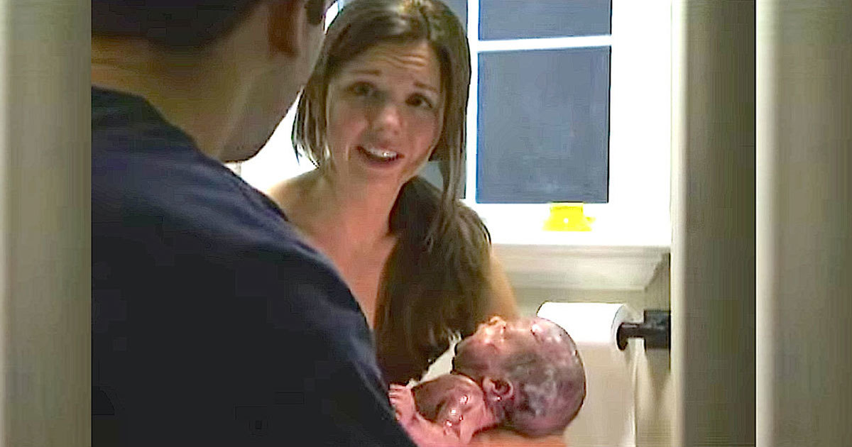 Woman With Multiple Sclerosis Shocked When She Delivers Twins In The Bathroom