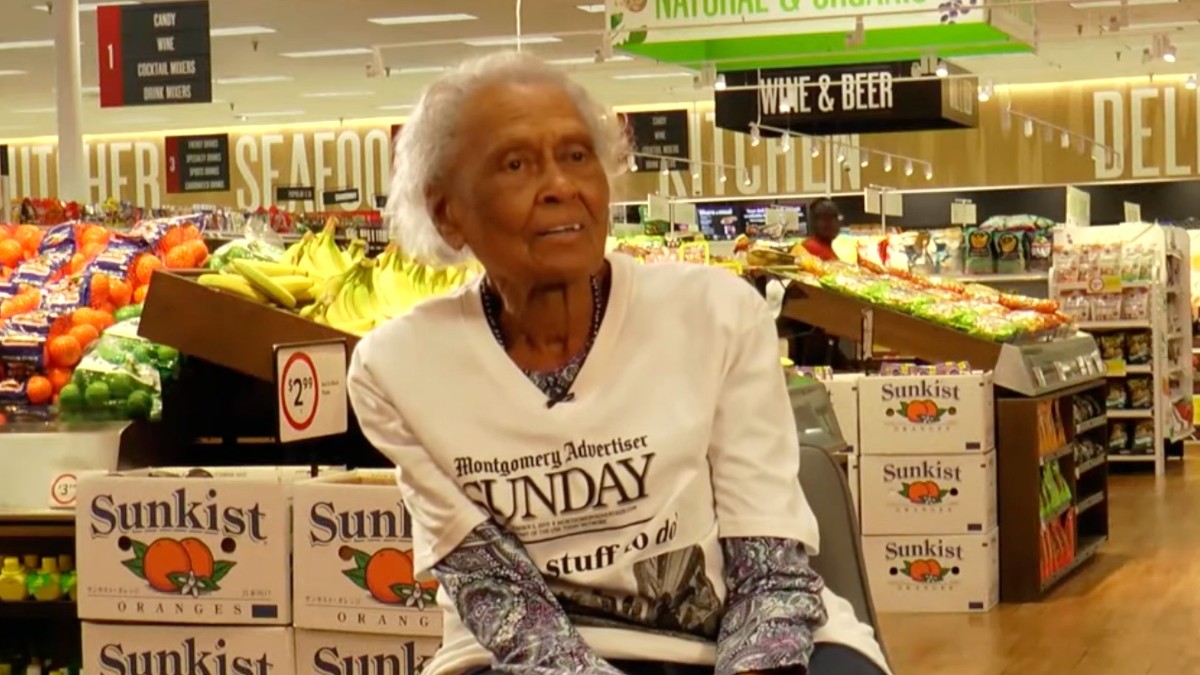 101 Year Old Grocery Store Employee Honored For Her Work In The Community