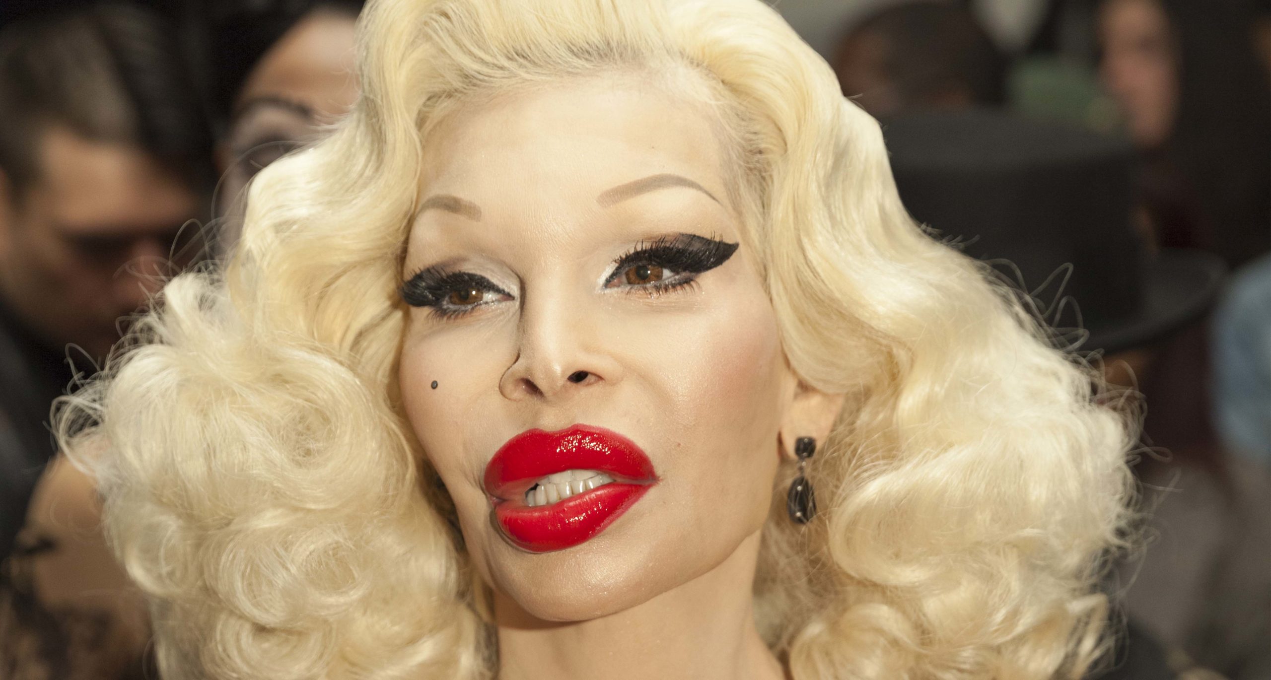 Amanda Lepore, "the most expensive body on earth" Pictures, net worth
