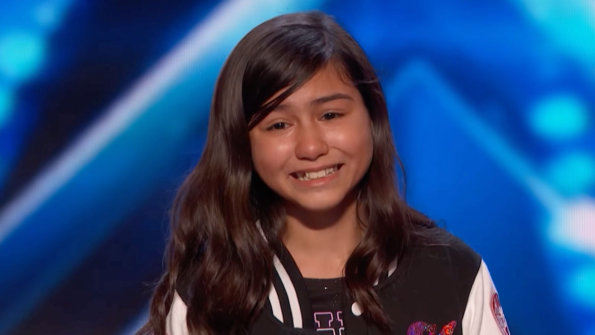 Year Old Shocks Agt Judges After Singing Powerful Rendition Of