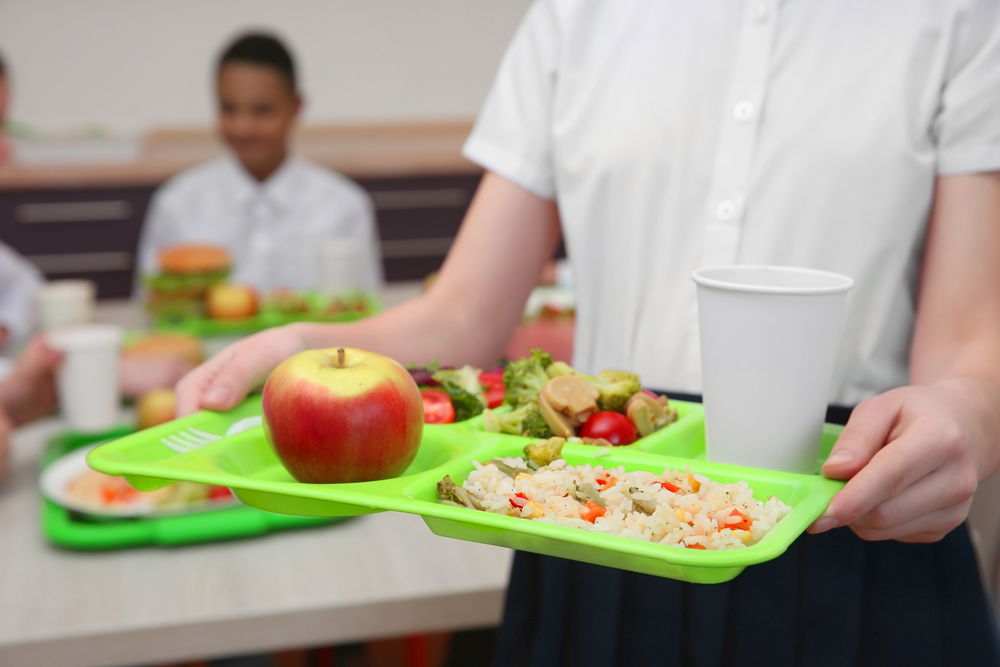 California the first state to offer free school lunches to all