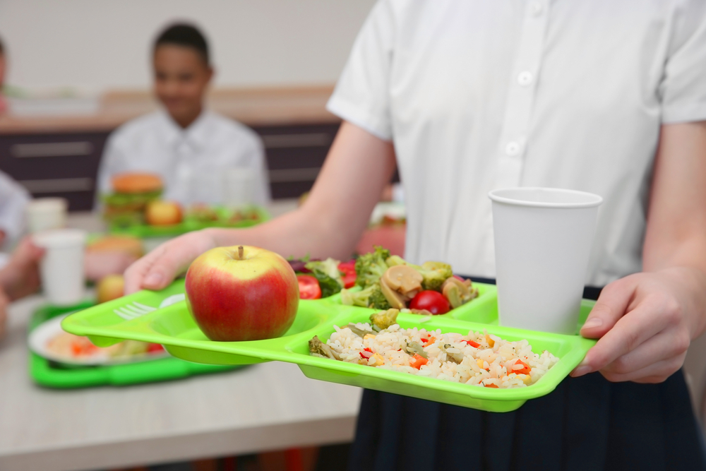 California the first state to offer free school lunches to all students