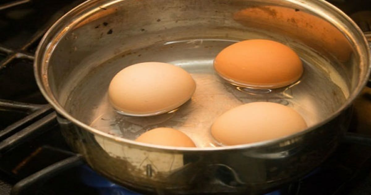 Tillsätt 1 tsk bakpulver nästa gång du kokar ägg 