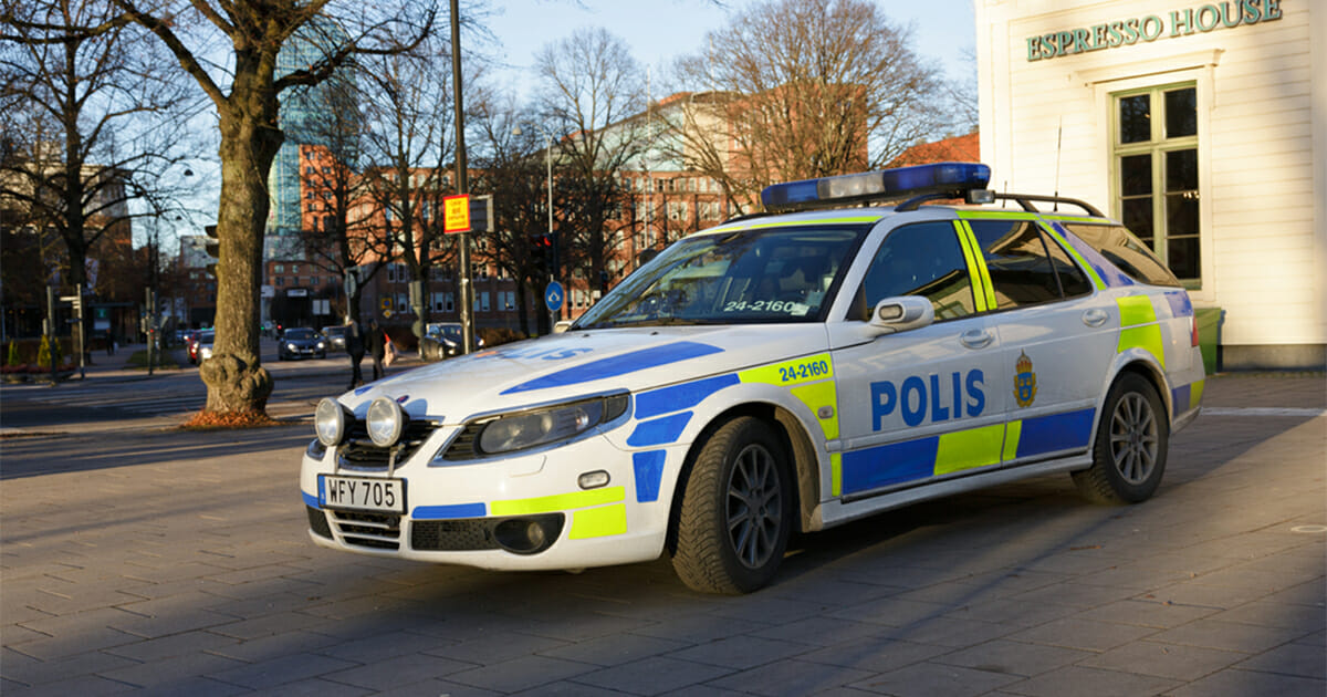 Polis