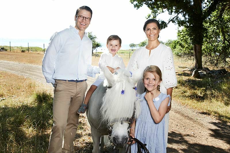 prins daniel, kronprinsessan victoria, prinsessan estelle, prins oscar
