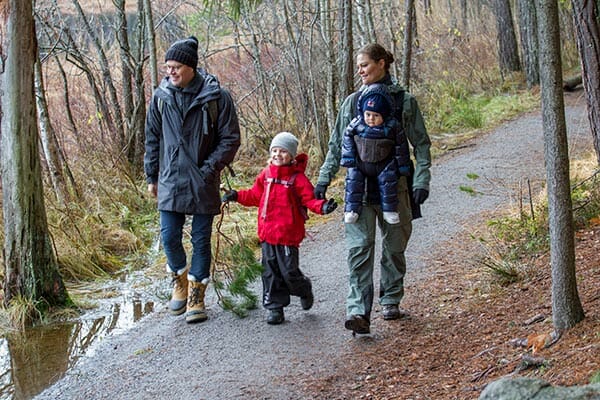 prins daniel, kronprinsessan victoria, prinsessan estelle, prins oscar