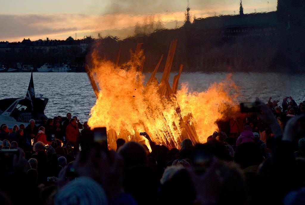 Valborgsfirande ställs in - inga majbrasor på grund av brandrisken