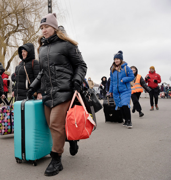 Människor flyr från Ukraina