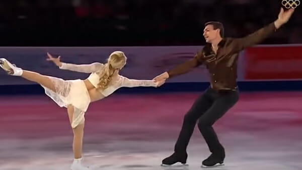 para tańczy na lodzie