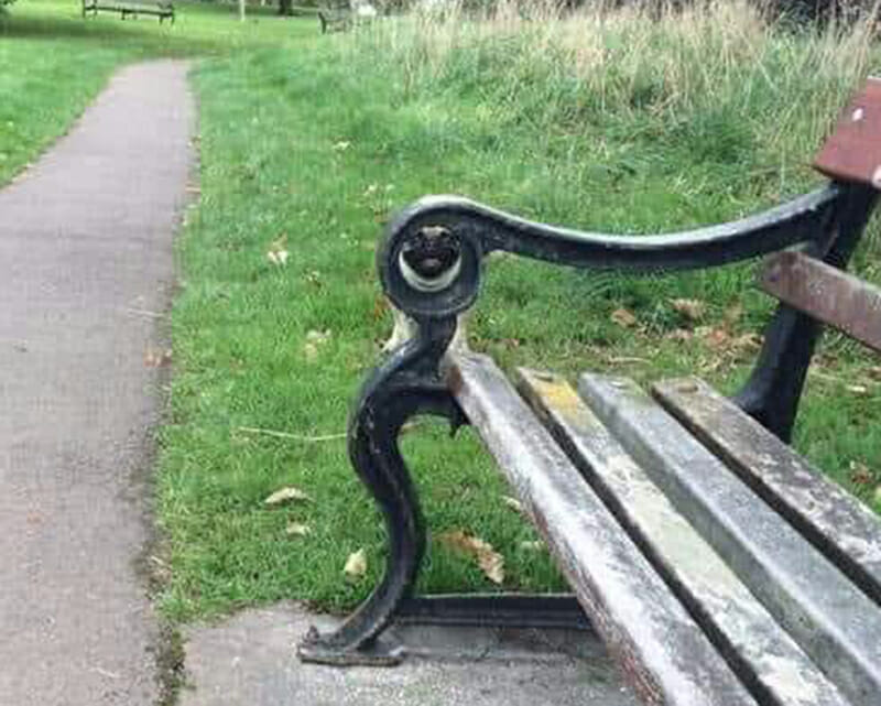 ławka w parku