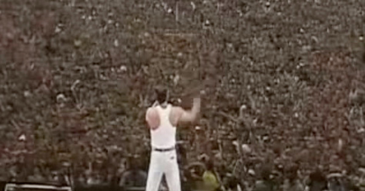 1985 spielten Queen vor 72.000 Fans - heute wird es als ...