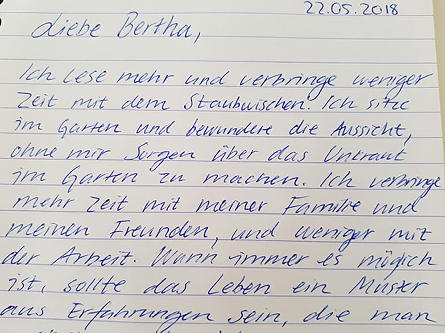 83 Jährige Schreibt Brief An Einer Alten Freundin Ihre Letzten