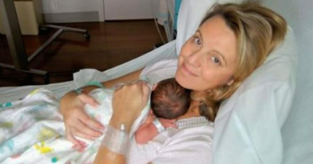 Nach 10 Jahren Wird Sie Schwanger 4 Tage Spater Ruft Arzt Panisch